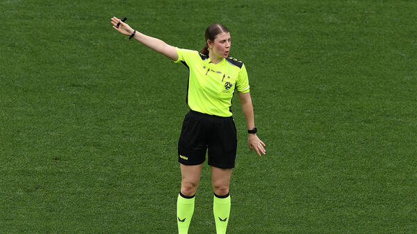 16x9-image-Caitlin-Williams-Referee.jpg