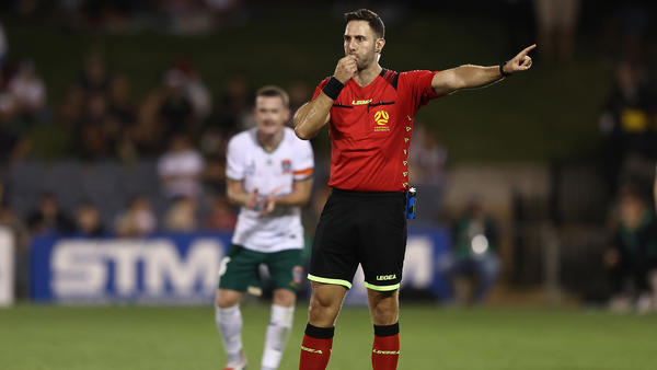 Referees - Tim Danaskos